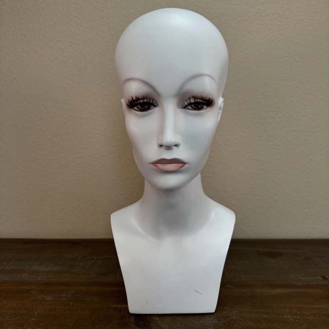 VINTAGE FIBERGLASS MANNEQUIN Female Head Bust Store Display For Wig
