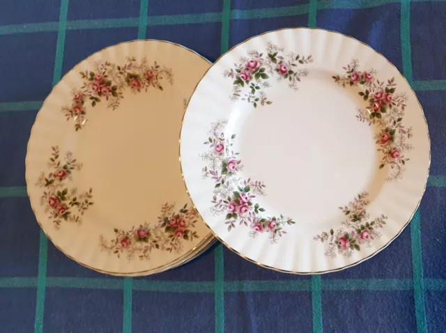 Genuine Royal Albert Vintage Lavender Rose Salad/Entrée Bone China Plate.