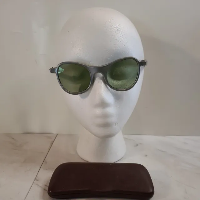 Vintage Willson Women's Light Gray Plastic Sunglasses w/ Green Lenses + Case