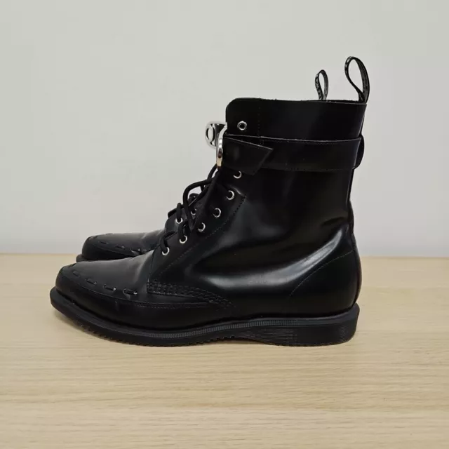 Geordin hotsell dr martens