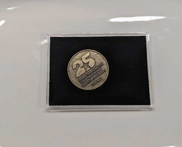 1983 NASA 25th Anniversary Medallion Token Flown In Space STS-5 Columbia Space
