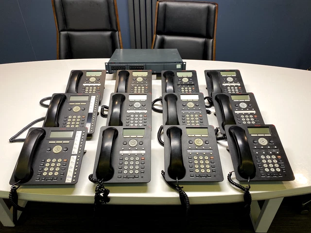12 Avaya 700469869 Digital Telephones + IP Office 500V 2 control hub BUNDLE