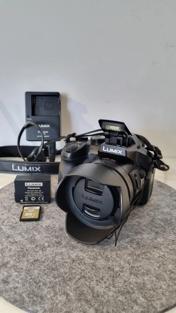 Lumix FZ300 Appareil photo Bridge Panasonic (FZ330) 12.3 Mpx zoom X24 600m f2.8