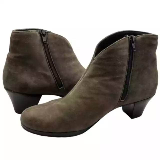 MUNRO AMERICAN Robyn Ankle Bootie Greige Brown/Gray Suede Stack Heel Zip Sz 9W