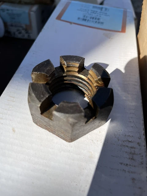 1-1/4"-7 Hex Slotted Nut Steel Plain (1) Castle Nut