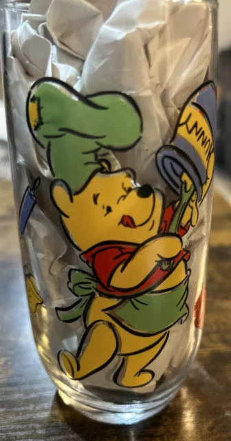 Vintage Disney "What's Cooking Pooh" 16 ounce  Glass - Pre-owned