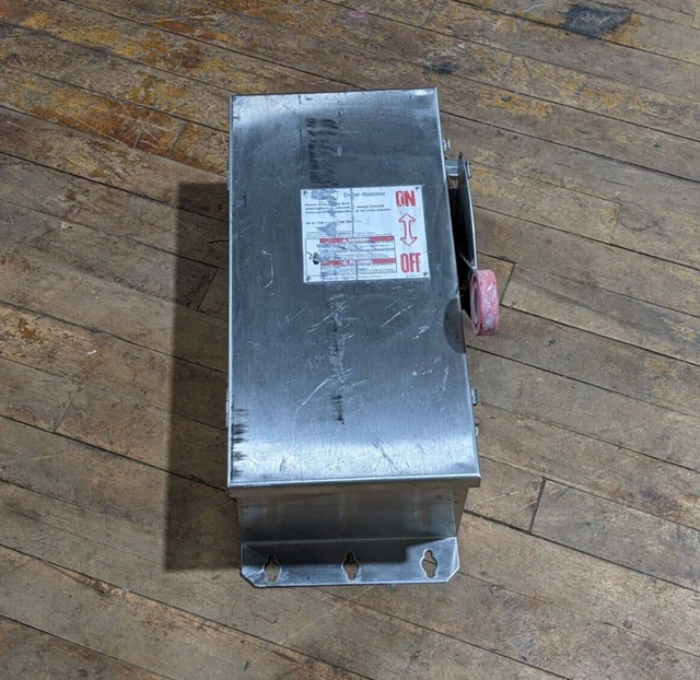 Cutler Hammer DH361NWK Safety Disconnect Switch 30A 3P 600V 3PH Type 4 4X Encl