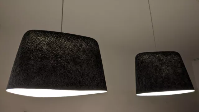 2x Tom Dixon Felt Shade Akustik-Pendelleuchte, Filz in grau-weiß 2