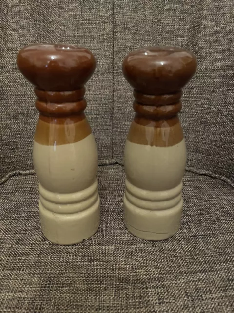 Brown drip glaze retro Vintage Pottery 6.5” tall salt & pepper shaker set Cruet
