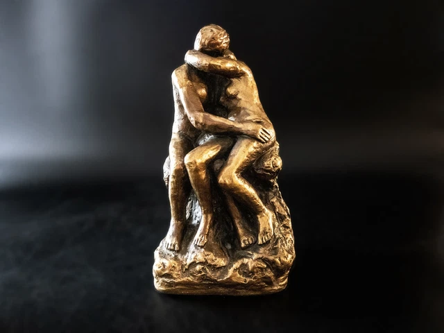 Vintage Bronzed Sculpture The Kiss Marwal