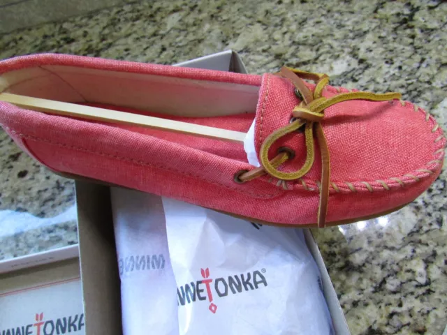 New Minnetonka Canvas Moccasin Shoes  Womens 6 Coral Mocs Free Ship