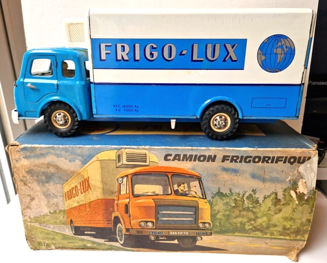 Pneu Miniature Joustra Pour Camion SIMCA CARGO - Diamètre 4.4 Cm, Vintage Années 80