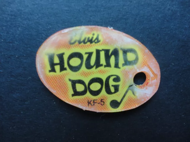Elvis Pinball Machine Plastic Hound Dog Key Chain
