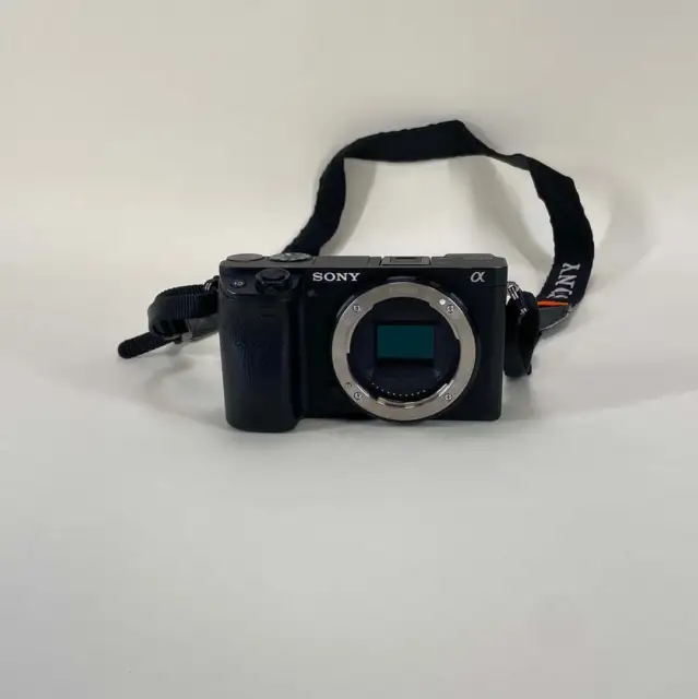 Solo cuerpo de cámara digital sin espejo Sony Alpha A6400 24,2 MP