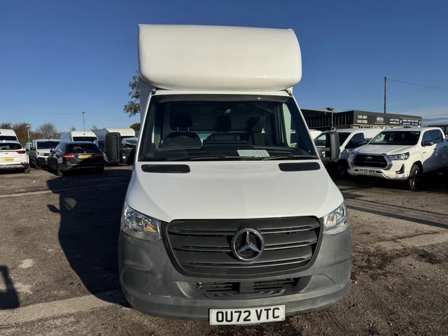 MERCEDES-BENZ SPRINTER LUTON 2.0 315 CDI Progressive Tail Lift 2022 £ ...