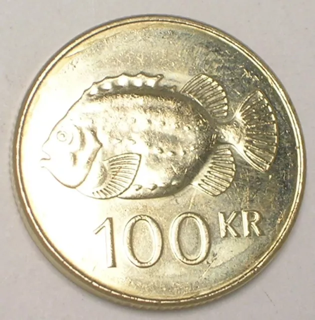2011 Iceland Icelandic 100 Kronur Quartered Design Lumpfish Coin XF