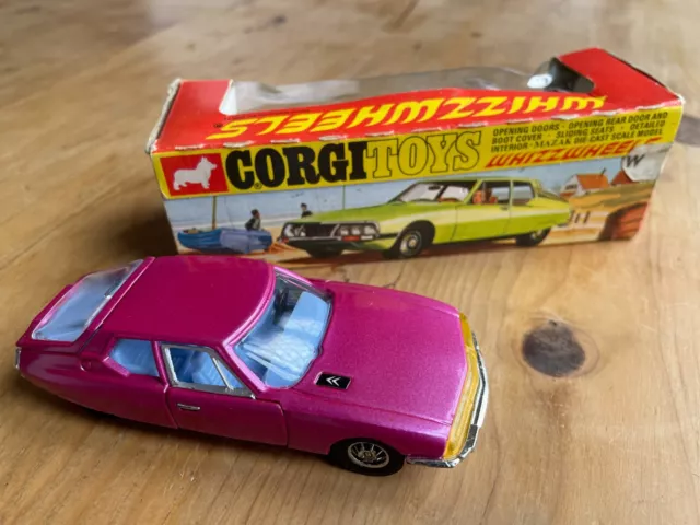 Vintage Corgi 284 Citroen SM Whizzwheels - Mint model in creased box