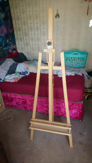 Artina Wooden Art Easel