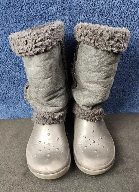 Croc boots sales with fur