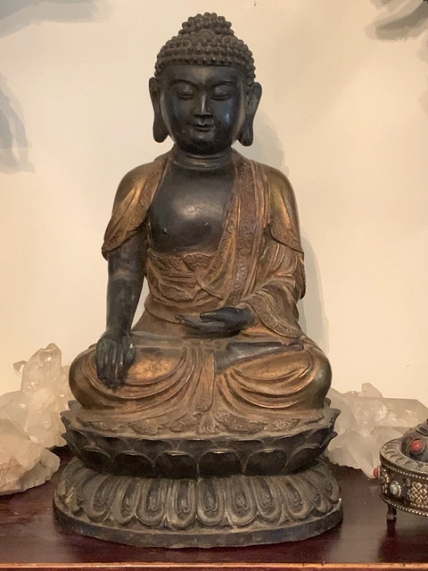 19th Century Tibetan Buddhist Gilt Bronze Shakyamuni Buddha Earth Toucher Statue