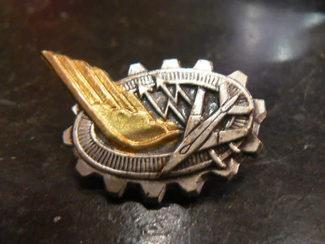 ANCIENNE PUCELLE DU 1ER REGIMENT DE SPAHIS 1954/1956 .DRAGO PARIS - Insignes - Pucelles