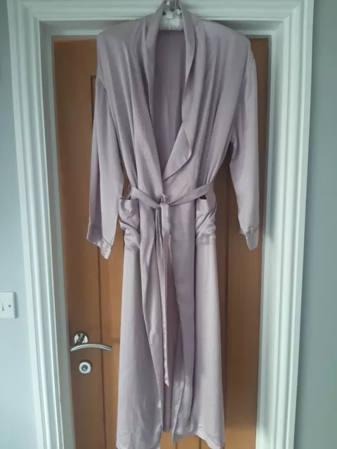 Lilac Silk women's long dressing gown,  Size 10 P&P inc