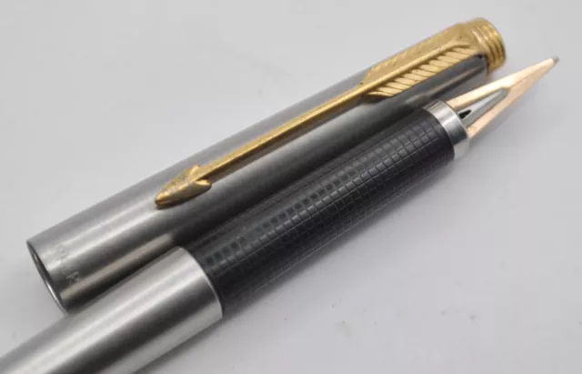 Vintage Parker 180 Classic Flighter & Gold 14K 585 Nib XM Fountain Pen USA