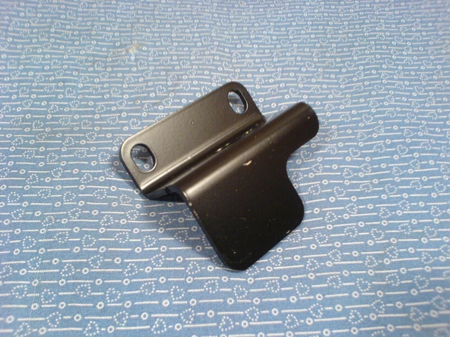 JOHN DEERE TRACTOR Front Pto Kit Sensor Bracket. M174095 New Oem Part L
