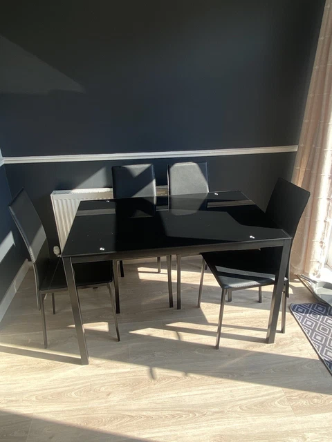 Lido glass discount bar table