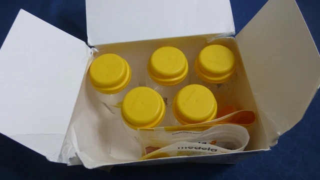 Medela Breast Milk Collection 5 Ounce 150ML - 5 Count Bottles