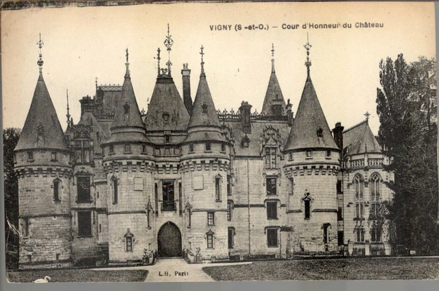 CPA - 95 - VIGNY - Cours d'Honneur du Château