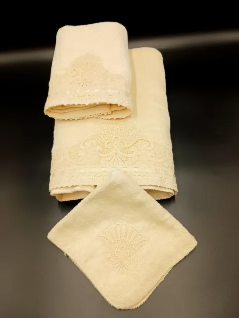 Vtg Burlington Set Towel Bath/Hand/Washclot Embroidered Embellished Cotton Lace