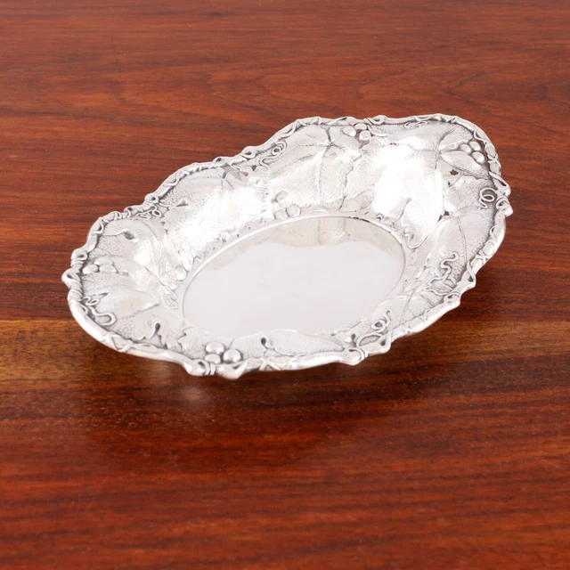 Superb Whiting Aesthetic Sterling Silver Bowl #7118 Grape & Sinuous Vine 1898