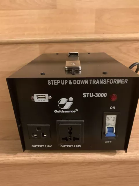 Goldsource STU-3000 Voltage Converter Transformer USB Step-up/Down 110-240V