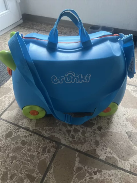 trunki koffer blau