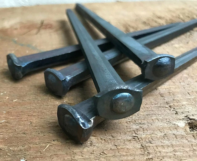 8"- STEEL SQUARE COMMON ROSE HEAD STANDARD-80d Nails