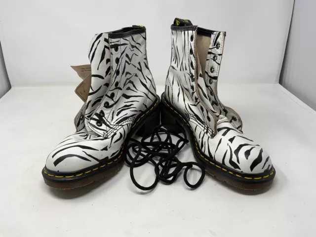 Dr martens zebrate sale