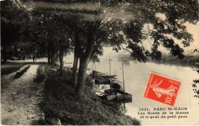 CPA St Maur Les Bords de la Marne et quai du petit parc (1348207)