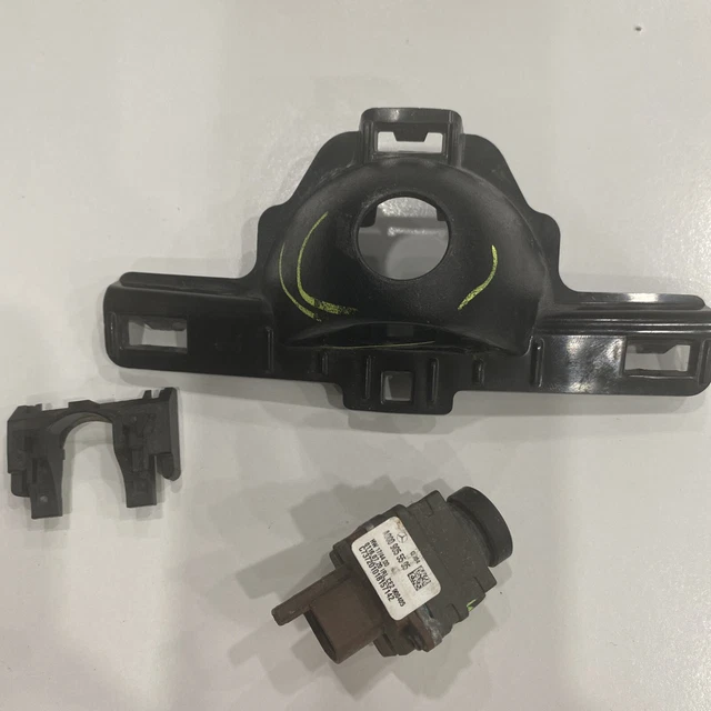 Original Mercedes-Benz A B GLA CLA GLB S GLC Front or Rear Camera A0009055505