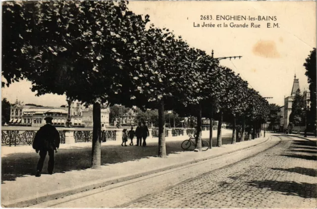 CPA ENGHIEN-les-BAINS - La Jetee et la Grande Rue (107230)