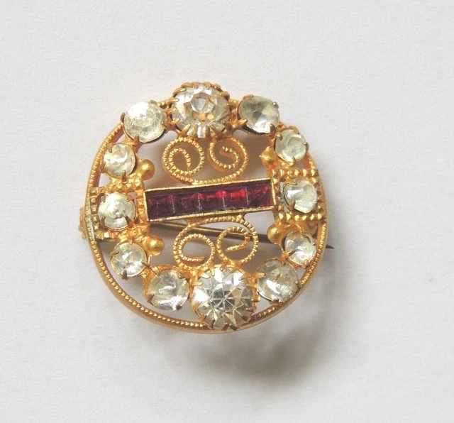 Broche Ronde Dorée Avec Perles Et Figurine Féminine Nue - Bijou Vintage élégant