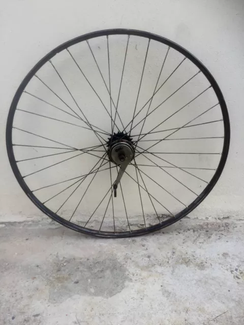 ANCIENNE ROUE ARRI RE chapeau de gendarme 700 B retrop dalage v lo