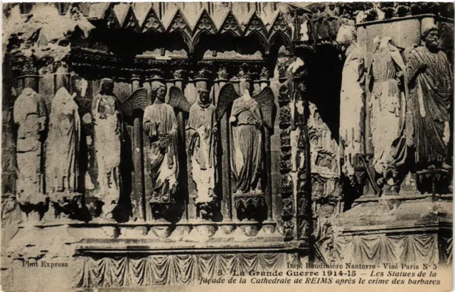 CPA AK Military Statues of the Cathedral Facade (361903)