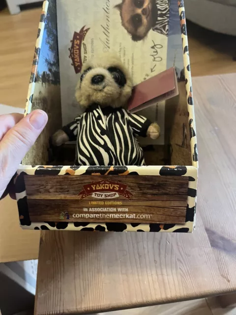 Safari Oleg Meerkat Toy 2