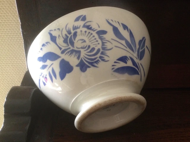 BOL ANCIEN à DÉCOR de FLEURS BLEUES DIGOIN SARREGUEMINES FRANCE