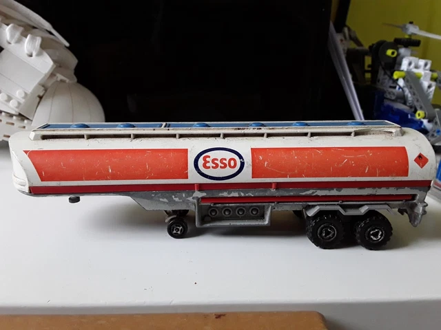 Camion Citerne Miniature Vintage Majorette Saviem Esso - Modèle B-9, époque Années 70, Occasion