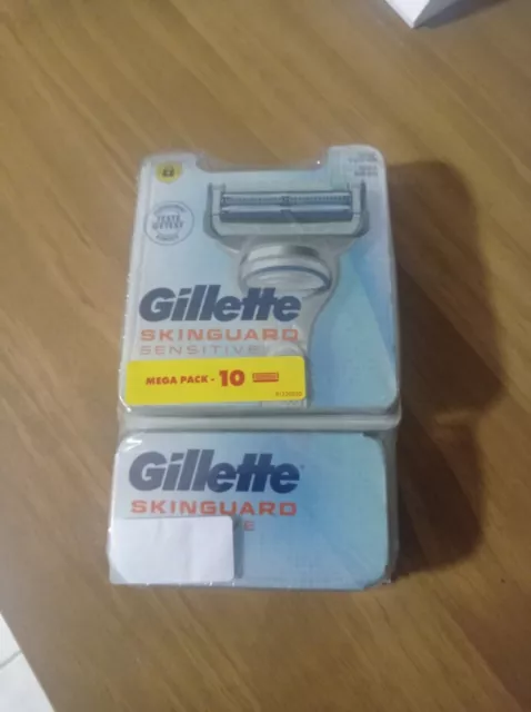 Pack 10 Lames GILLETTE SKINGUARD Sensitive Recharge de Rasoir Gilette Sensible