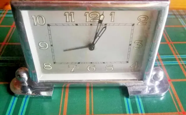 Orologio sveglia da Tavolo in metallo vintage - anni 30' - da revisionare meccan