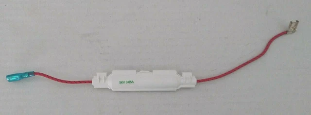Fusible X 5KV 0.65A (650mA) Avec Boîtier De 9,9 CM On Bleu N.505