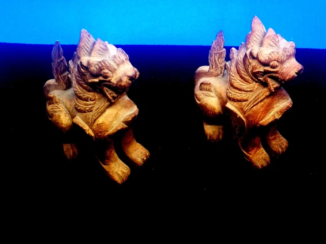Vtg Chinese Pair Hand Carved Wood Foo Dogs ( Temple Dog Lion Statue )